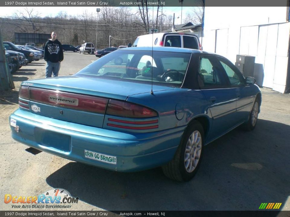 1997 Dodge Intrepid Sedan Island Teal Satin Glow / Gray Photo #7