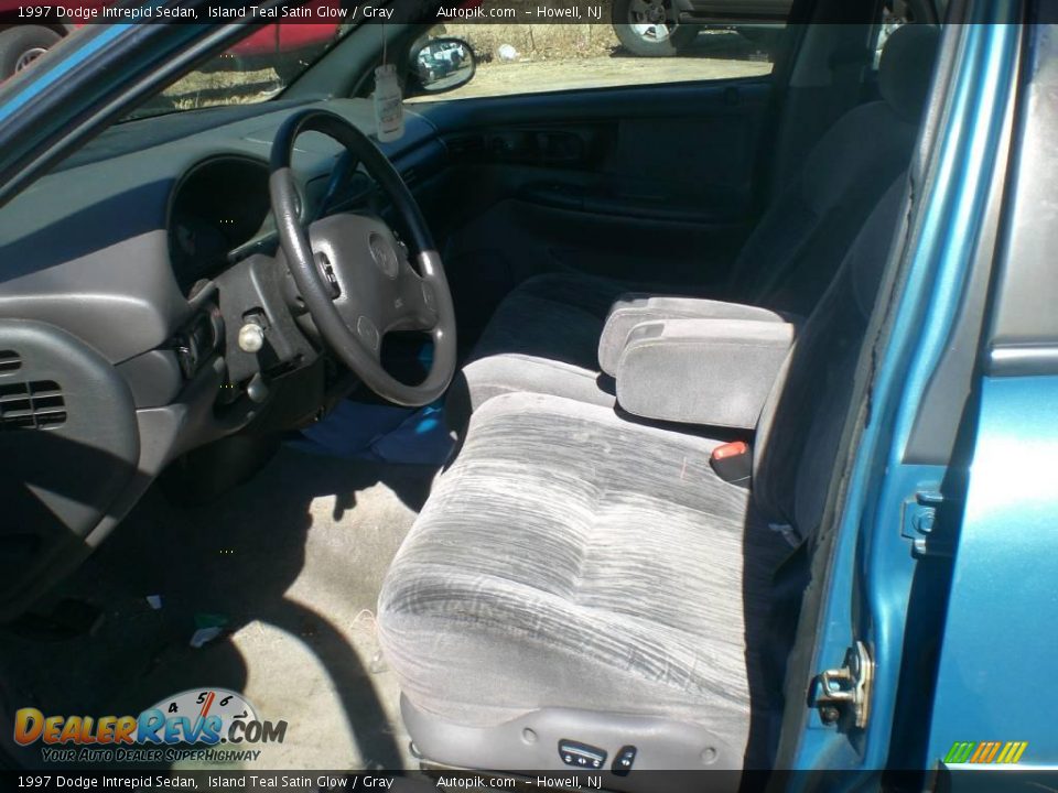 1997 Dodge Intrepid Sedan Island Teal Satin Glow / Gray Photo #9