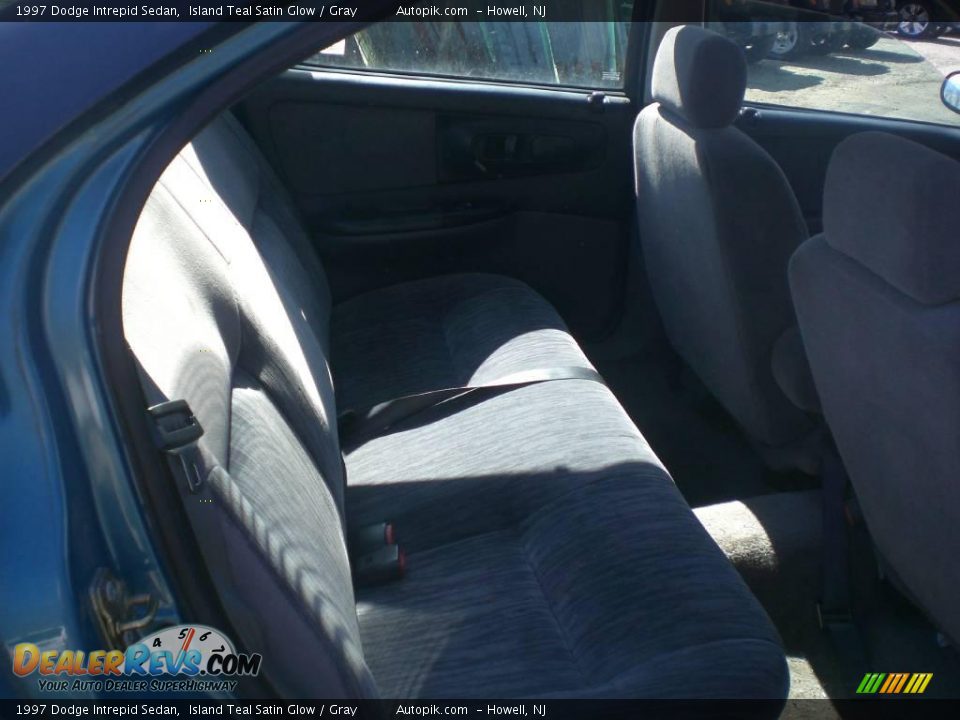 1997 Dodge Intrepid Sedan Island Teal Satin Glow / Gray Photo #11