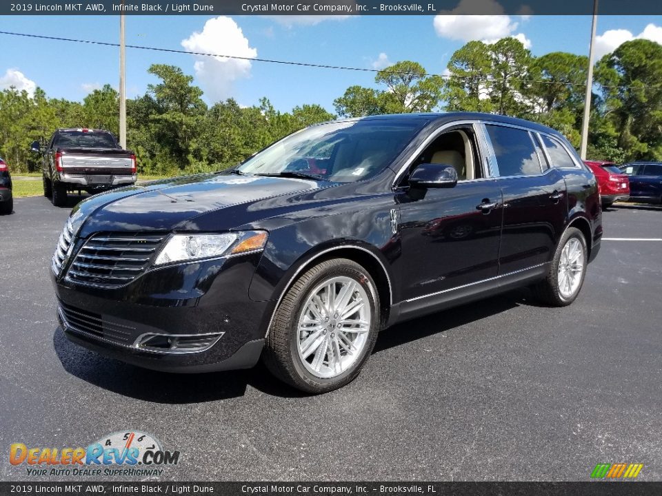 2019 Lincoln MKT AWD Infinite Black / Light Dune Photo #1