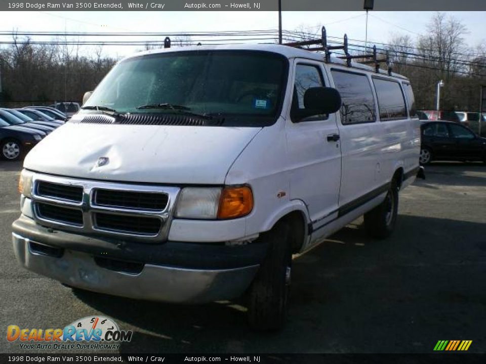 1998 Dodge Ram Van 3500 Extended White / Gray Photo #3
