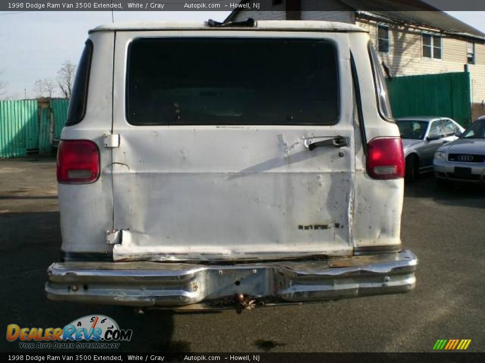 1998 Dodge Ram Van 3500 Extended White / Gray Photo #4