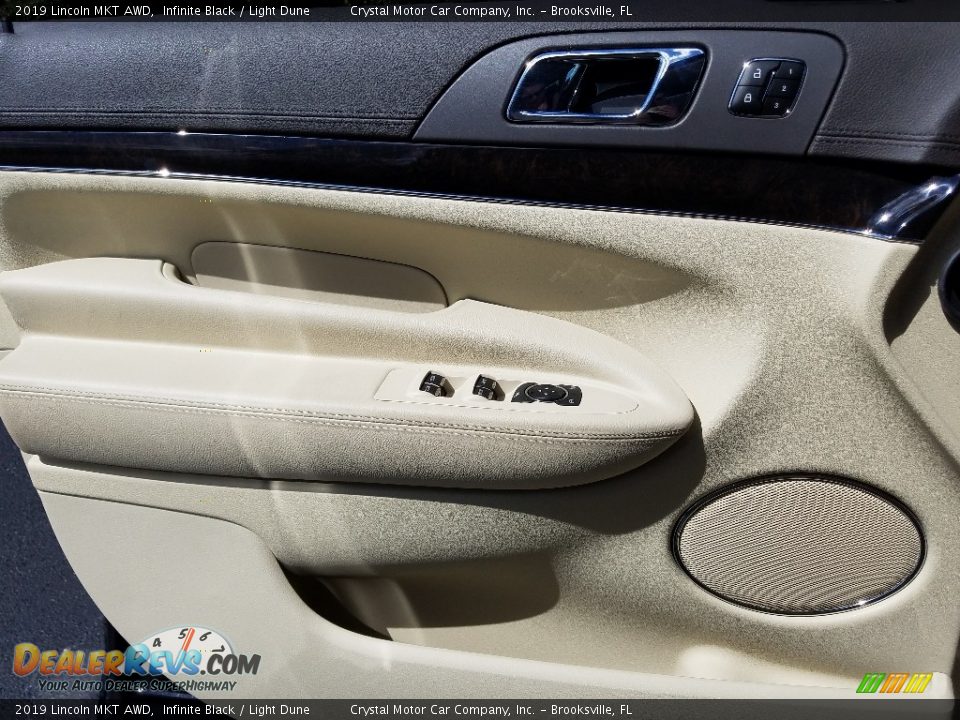 2019 Lincoln MKT AWD Infinite Black / Light Dune Photo #18