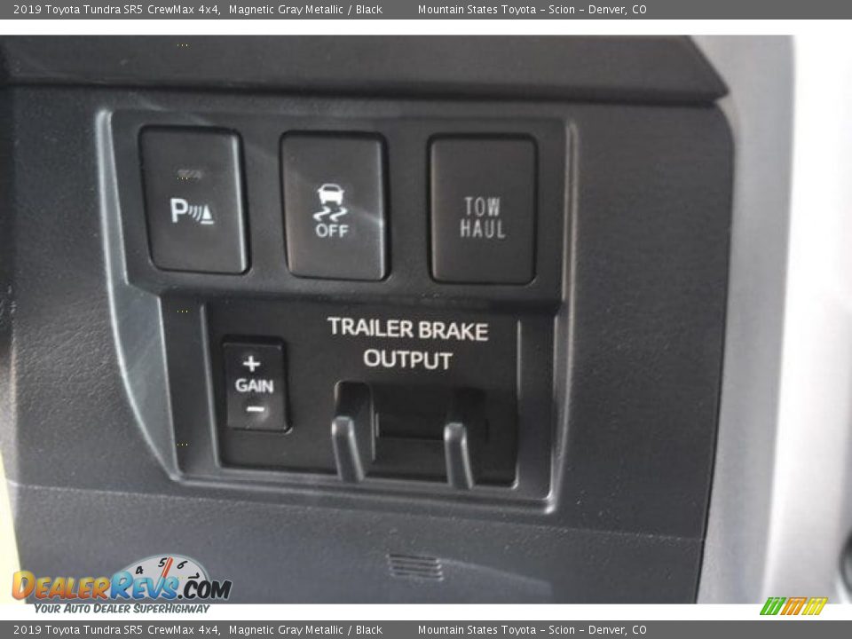 2019 Toyota Tundra SR5 CrewMax 4x4 Magnetic Gray Metallic / Black Photo #28