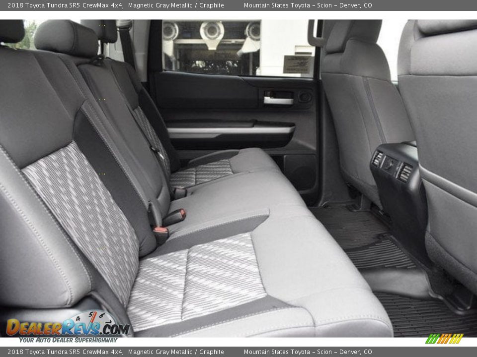2018 Toyota Tundra SR5 CrewMax 4x4 Magnetic Gray Metallic / Graphite Photo #17