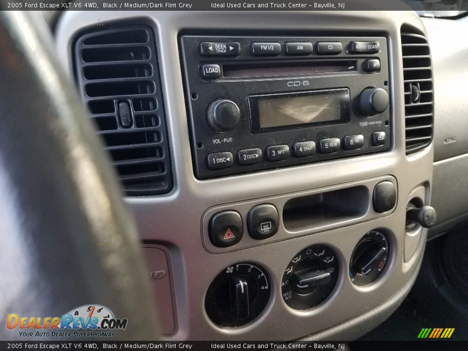 2005 Ford Escape XLT V6 4WD Black / Medium/Dark Flint Grey Photo #4