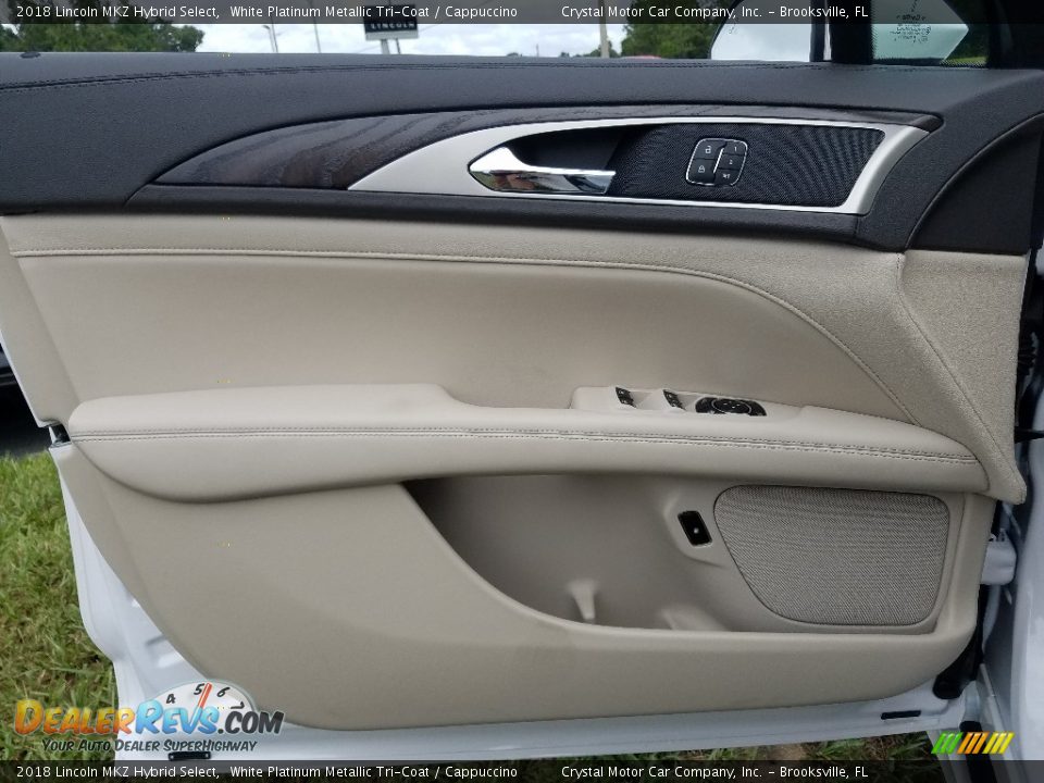 Door Panel of 2018 Lincoln MKZ Hybrid Select Photo #18