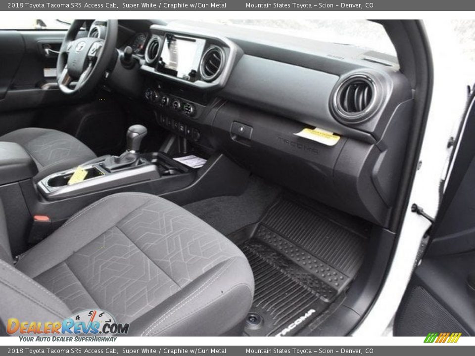 2018 Toyota Tacoma SR5 Access Cab Super White / Graphite w/Gun Metal Photo #11