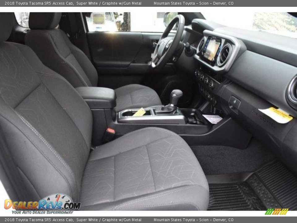 2018 Toyota Tacoma SR5 Access Cab Super White / Graphite w/Gun Metal Photo #12