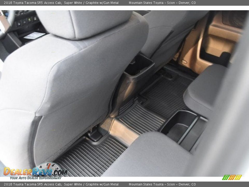 2018 Toyota Tacoma SR5 Access Cab Super White / Graphite w/Gun Metal Photo #14