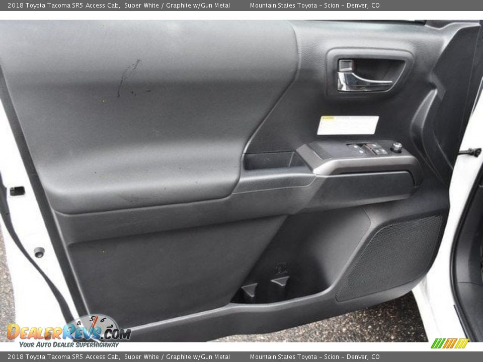 2018 Toyota Tacoma SR5 Access Cab Super White / Graphite w/Gun Metal Photo #20