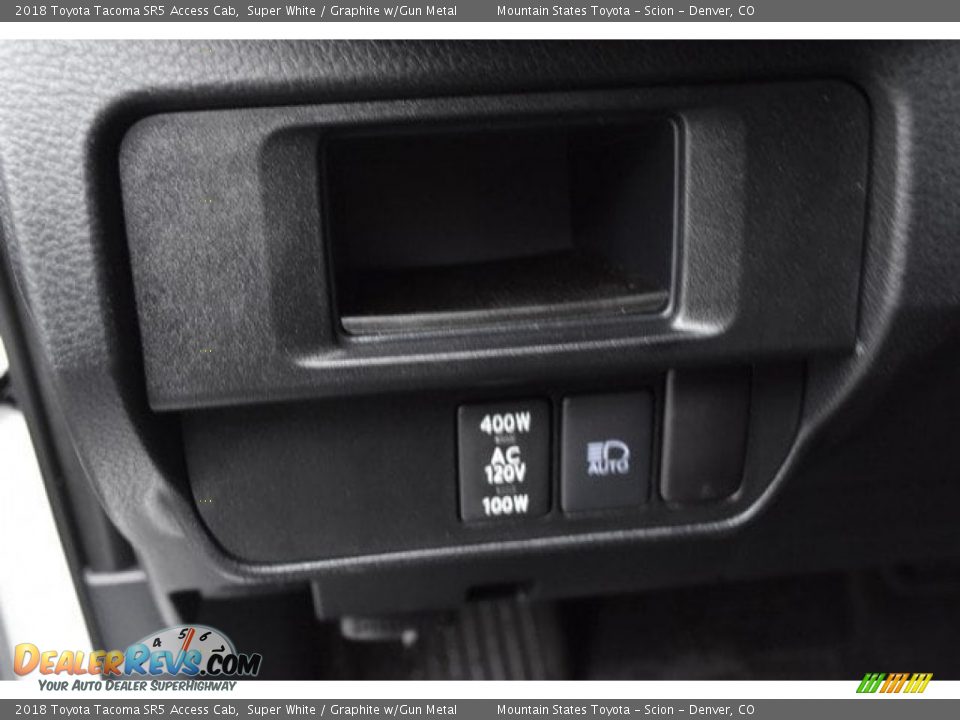 2018 Toyota Tacoma SR5 Access Cab Super White / Graphite w/Gun Metal Photo #25
