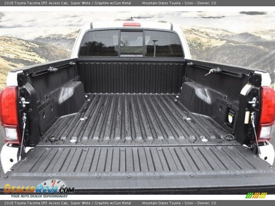 2018 Toyota Tacoma SR5 Access Cab Super White / Graphite w/Gun Metal Photo #30