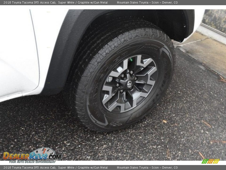 2018 Toyota Tacoma SR5 Access Cab Super White / Graphite w/Gun Metal Photo #35