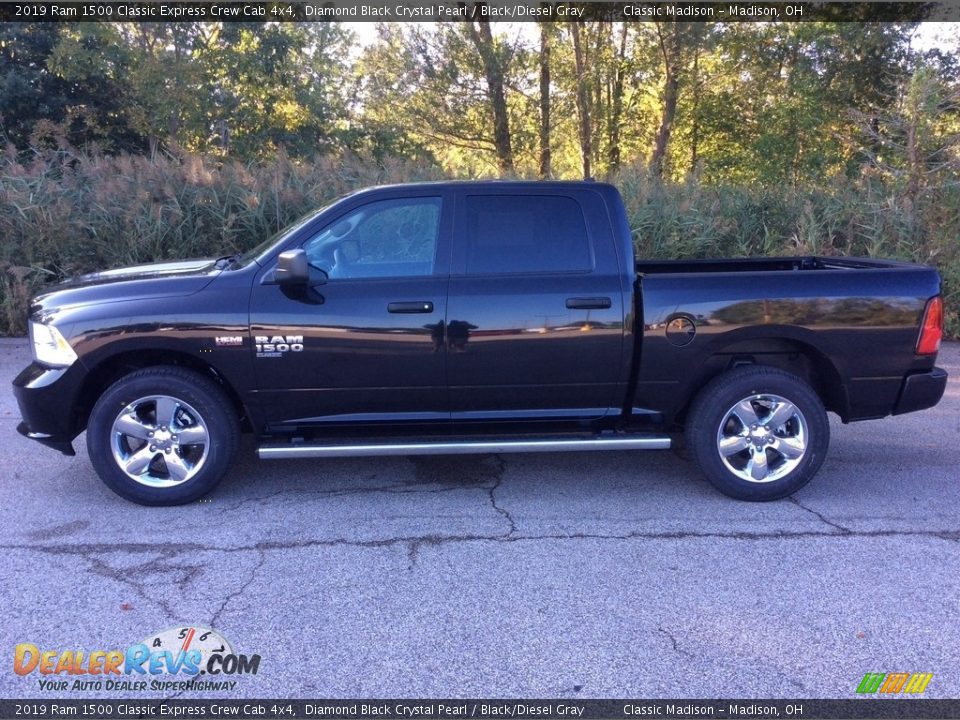 2019 Ram 1500 Classic Express Crew Cab 4x4 Diamond Black Crystal Pearl / Black/Diesel Gray Photo #3