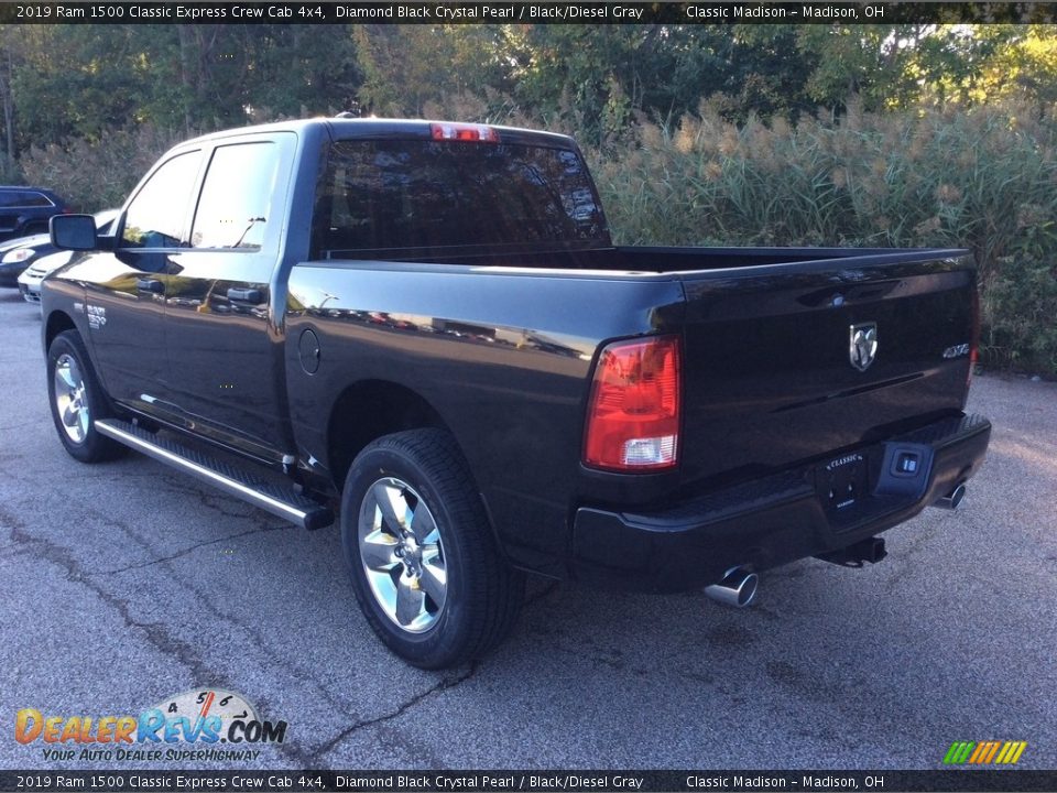 2019 Ram 1500 Classic Express Crew Cab 4x4 Diamond Black Crystal Pearl / Black/Diesel Gray Photo #4