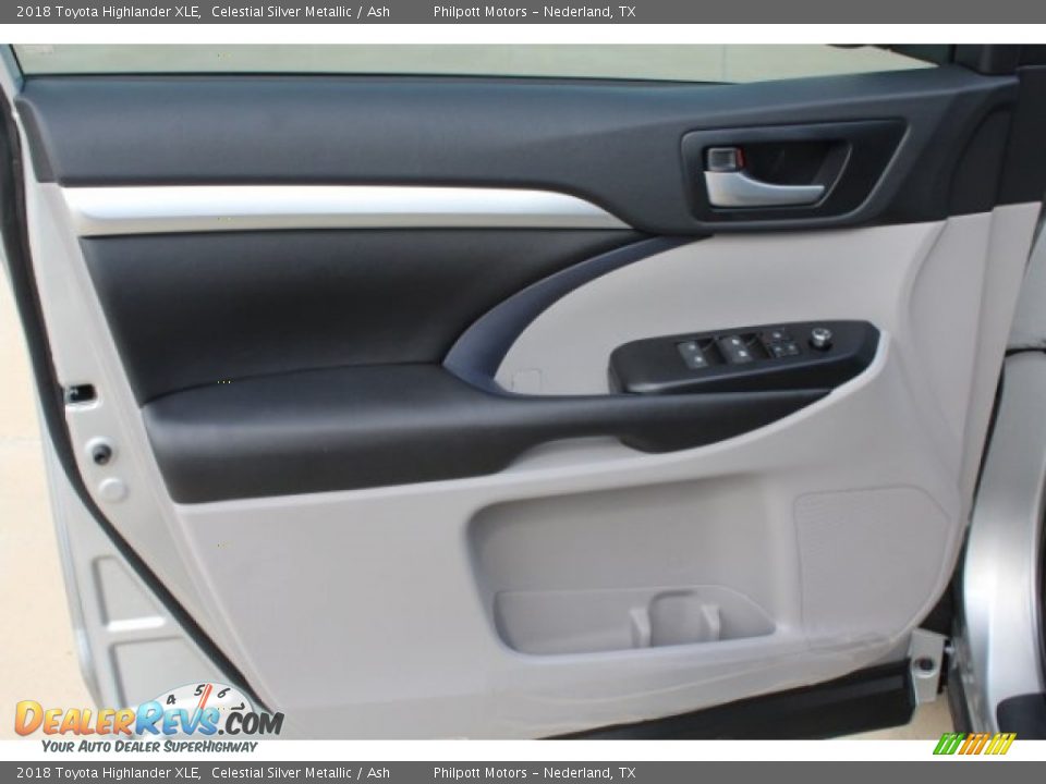 2018 Toyota Highlander XLE Celestial Silver Metallic / Ash Photo #12