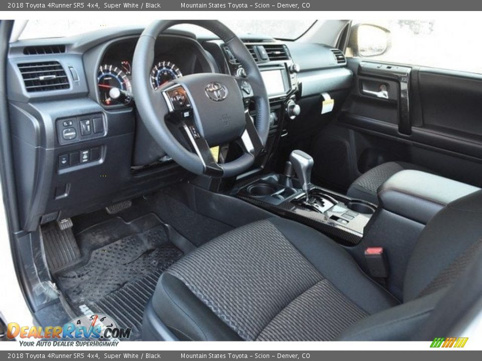2018 Toyota 4Runner SR5 4x4 Super White / Black Photo #5