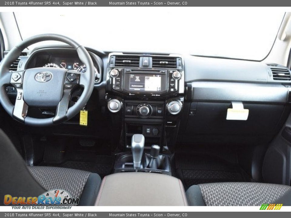 2018 Toyota 4Runner SR5 4x4 Super White / Black Photo #8