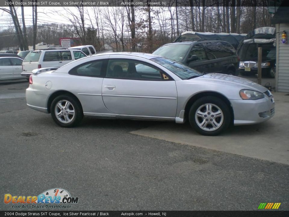 2004 Dodge Stratus SXT Coupe Ice Silver Pearlcoat / Black Photo #4