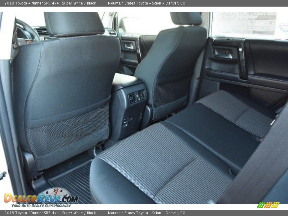 2018 Toyota 4Runner SR5 4x4 Super White / Black Photo #14