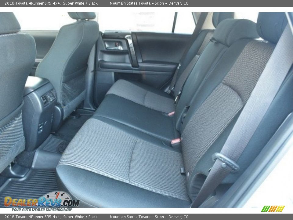 2018 Toyota 4Runner SR5 4x4 Super White / Black Photo #15
