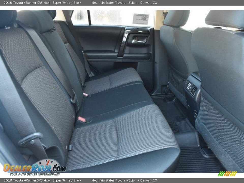 2018 Toyota 4Runner SR5 4x4 Super White / Black Photo #18