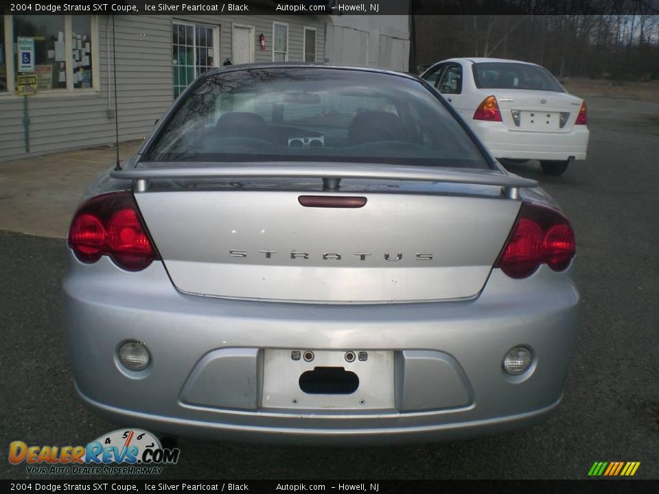 2004 Dodge Stratus SXT Coupe Ice Silver Pearlcoat / Black Photo #6