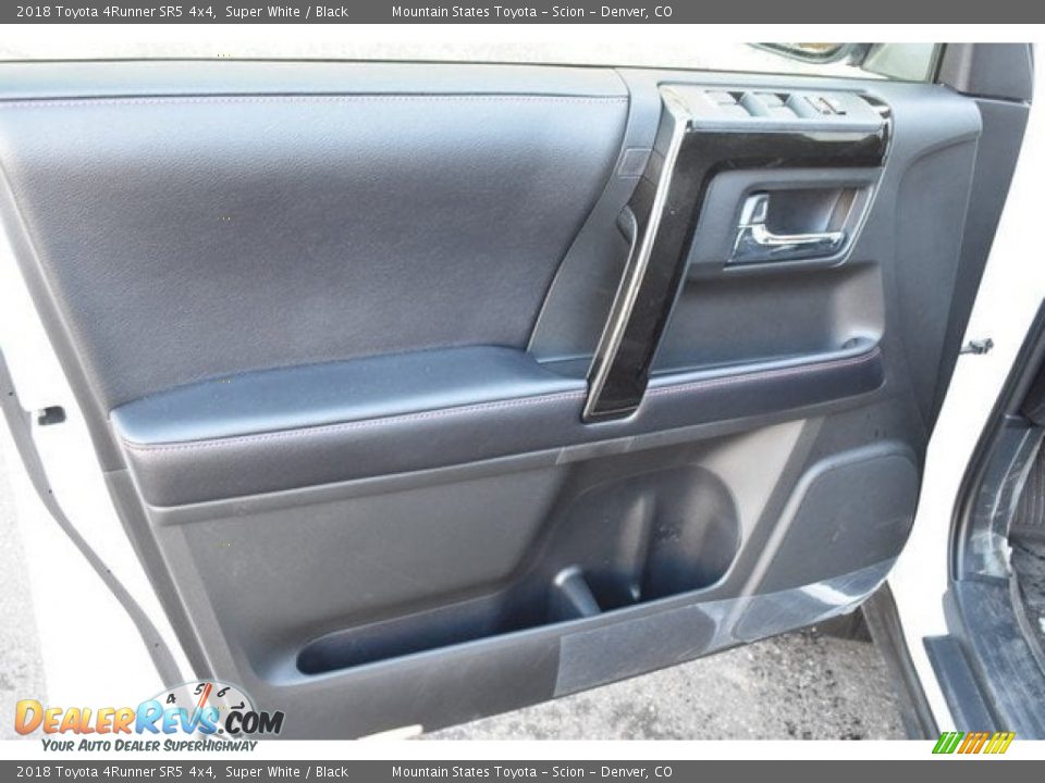 2018 Toyota 4Runner SR5 4x4 Super White / Black Photo #20