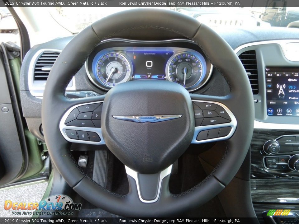 2019 Chrysler 300 Touring AWD Steering Wheel Photo #17