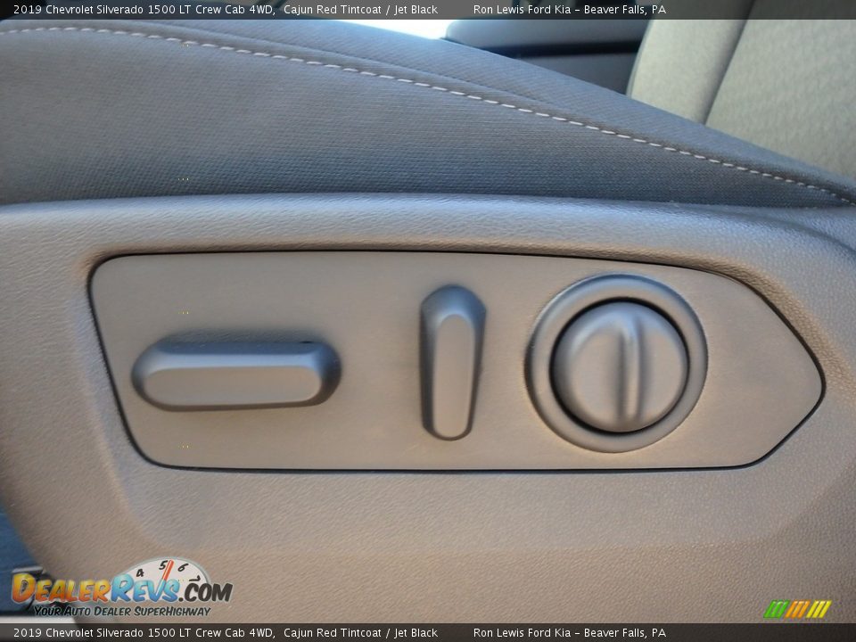 2019 Chevrolet Silverado 1500 LT Crew Cab 4WD Cajun Red Tintcoat / Jet Black Photo #14