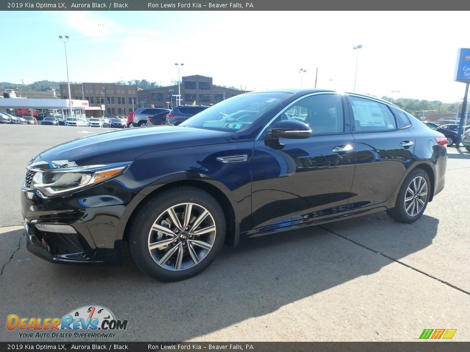 Front 3/4 View of 2019 Kia Optima LX Photo #6