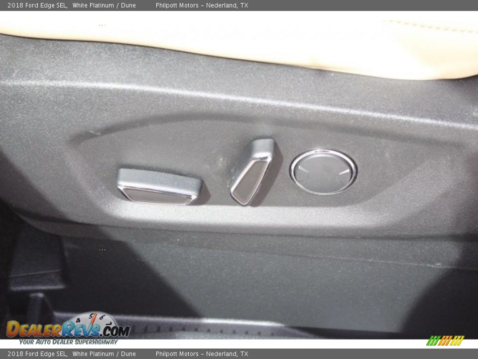 2018 Ford Edge SEL White Platinum / Dune Photo #16
