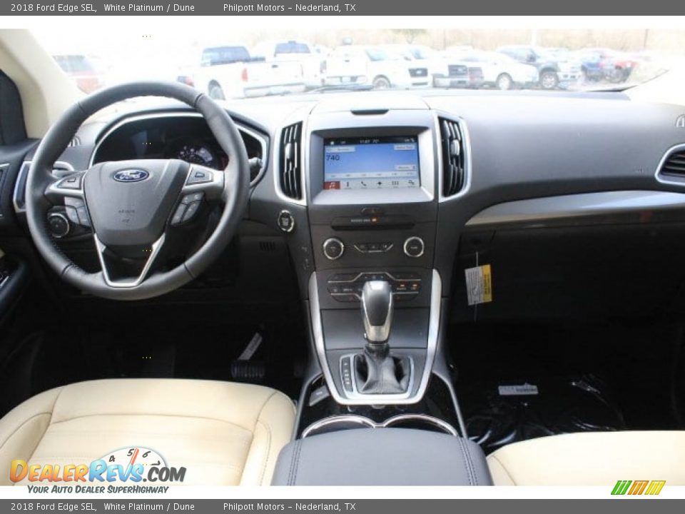 2018 Ford Edge SEL White Platinum / Dune Photo #26