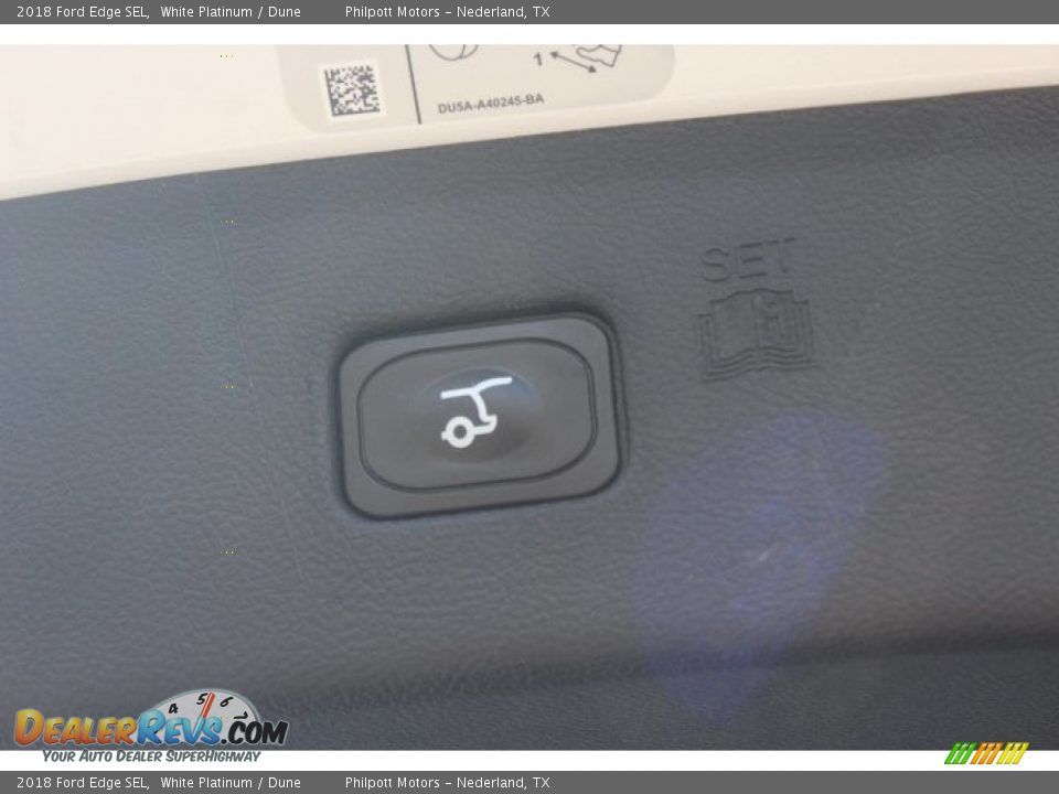 2018 Ford Edge SEL White Platinum / Dune Photo #29
