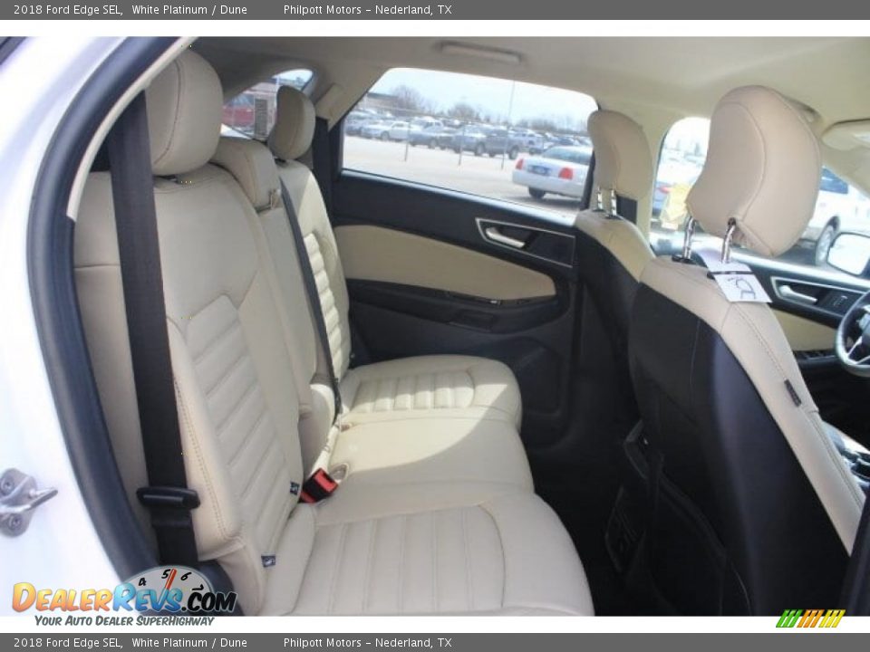 2018 Ford Edge SEL White Platinum / Dune Photo #31