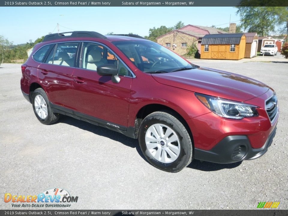 Front 3/4 View of 2019 Subaru Outback 2.5i Photo #1