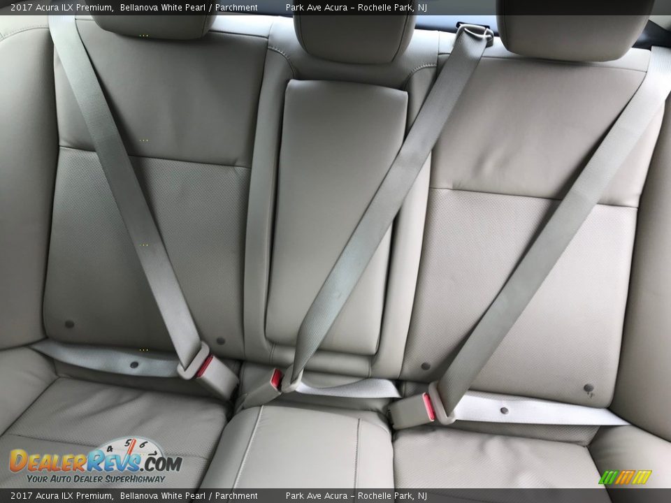 2017 Acura ILX Premium Bellanova White Pearl / Parchment Photo #14