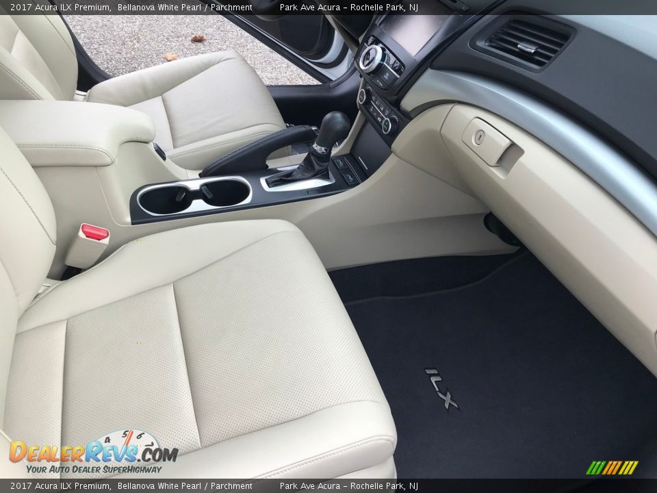 2017 Acura ILX Premium Bellanova White Pearl / Parchment Photo #24