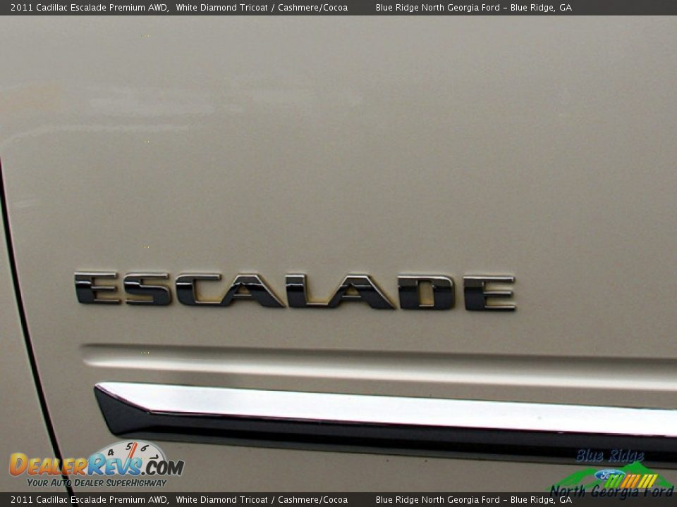 2011 Cadillac Escalade Premium AWD White Diamond Tricoat / Cashmere/Cocoa Photo #36