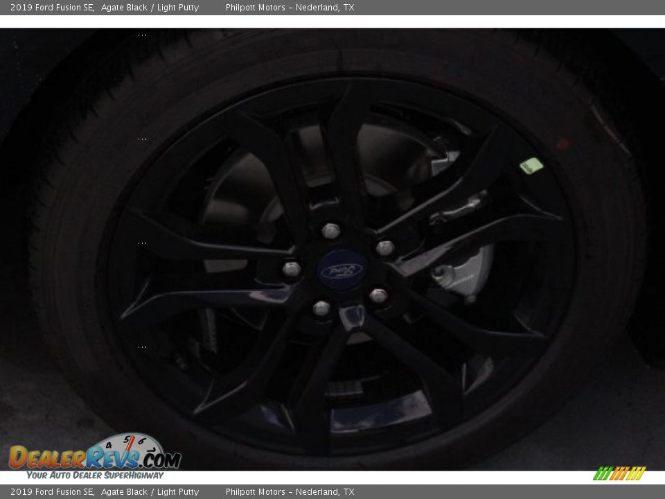 2019 Ford Fusion SE Agate Black / Light Putty Photo #11