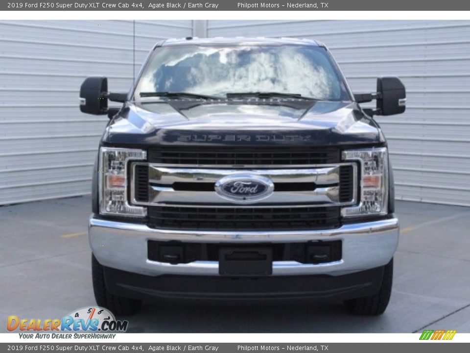 2019 Ford F250 Super Duty XLT Crew Cab 4x4 Agate Black / Earth Gray Photo #2