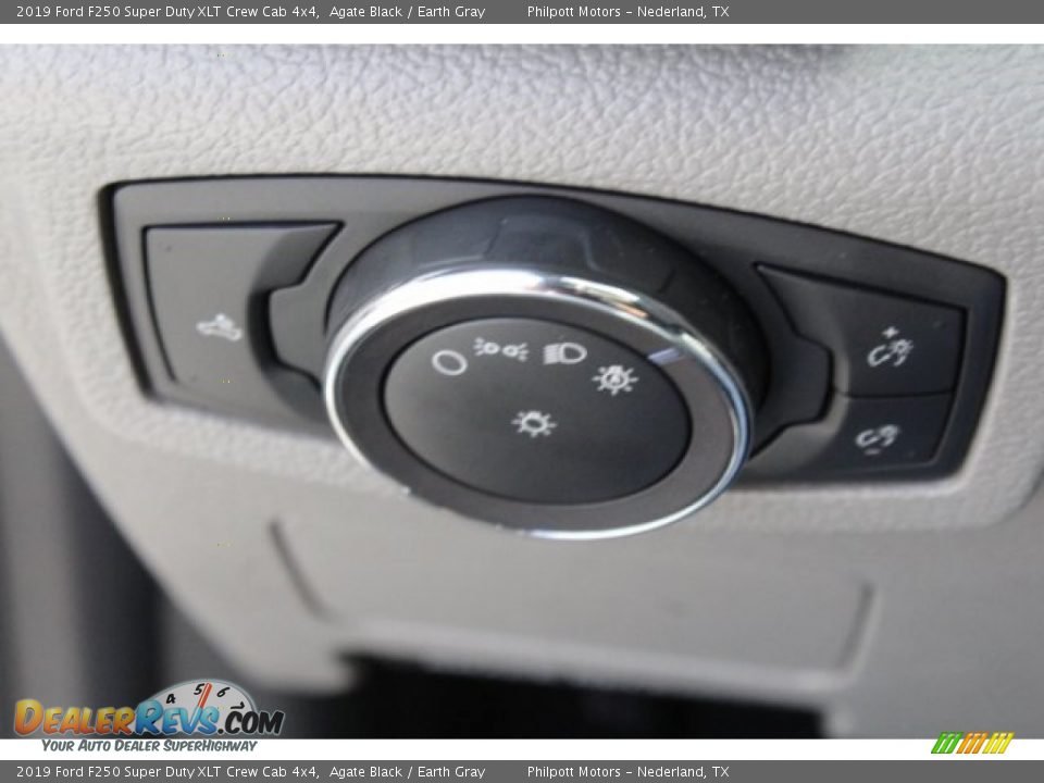 2019 Ford F250 Super Duty XLT Crew Cab 4x4 Agate Black / Earth Gray Photo #20