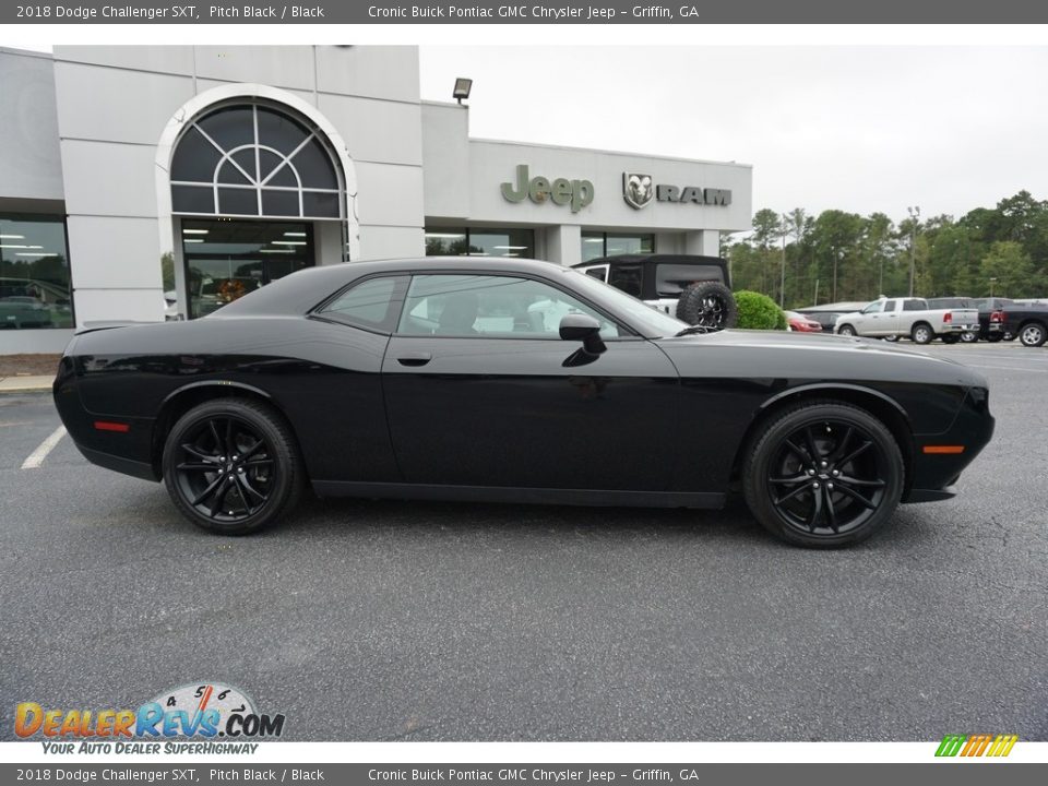 2018 Dodge Challenger SXT Pitch Black / Black Photo #10