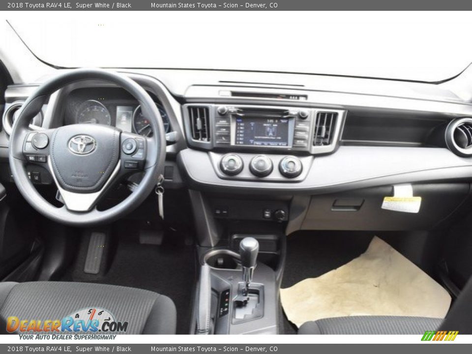 2018 Toyota RAV4 LE Super White / Black Photo #8
