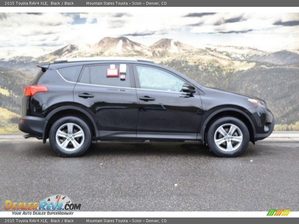 2015 Toyota RAV4 XLE Black / Black Photo #2