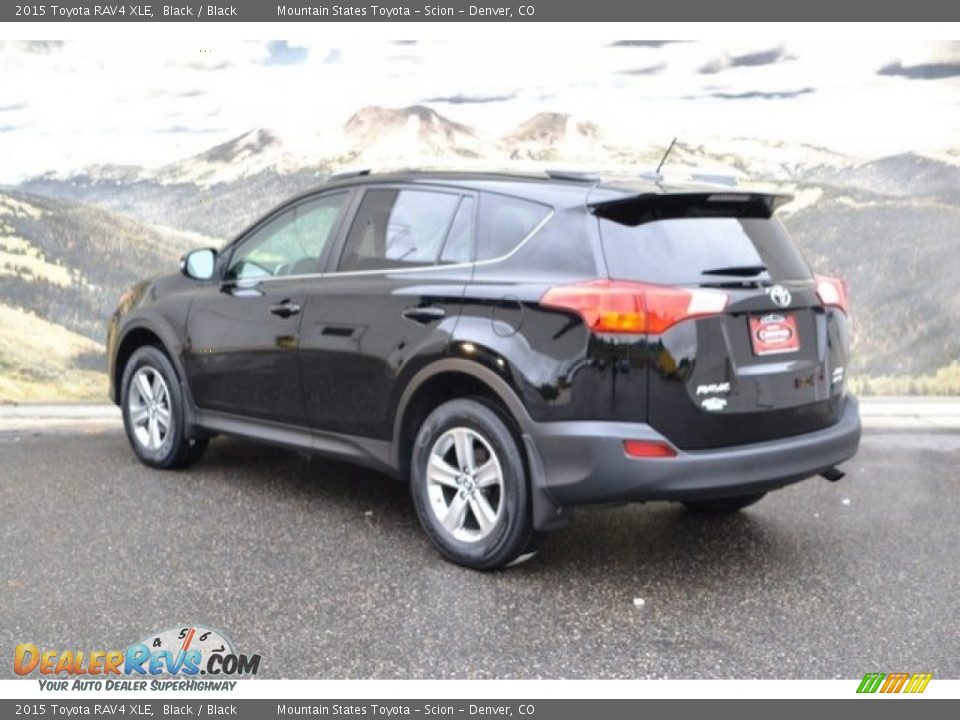 2015 Toyota RAV4 XLE Black / Black Photo #8