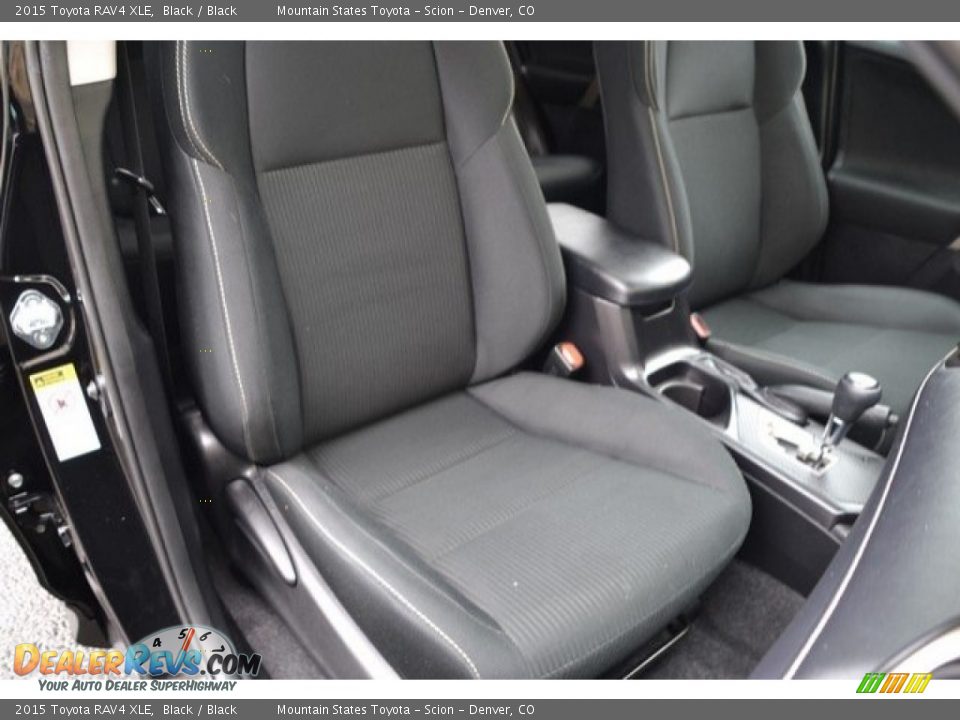 2015 Toyota RAV4 XLE Black / Black Photo #19
