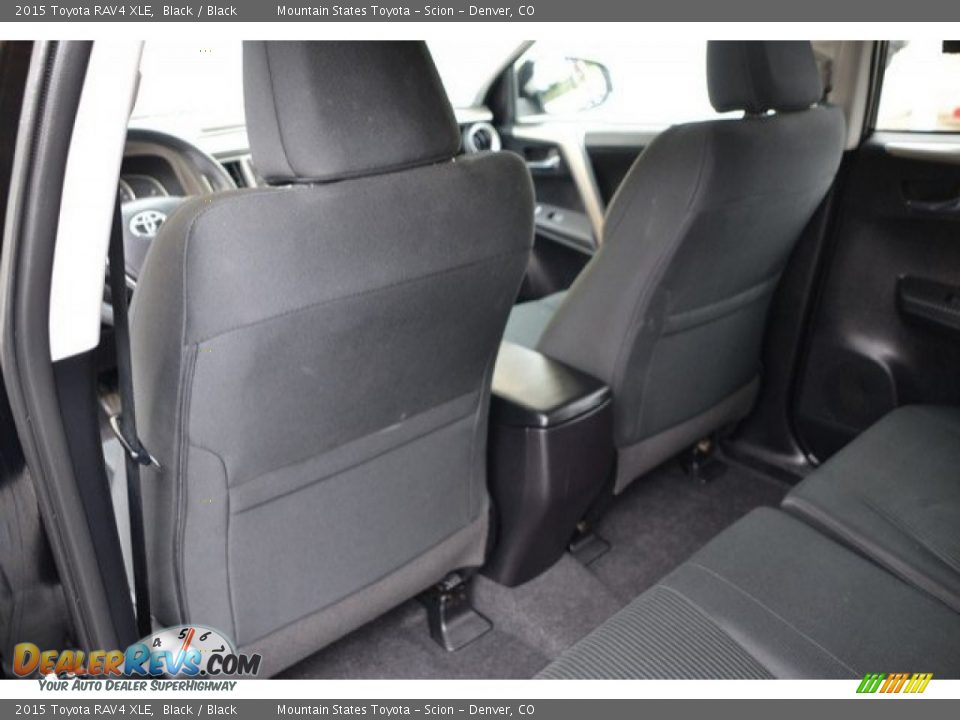 2015 Toyota RAV4 XLE Black / Black Photo #20
