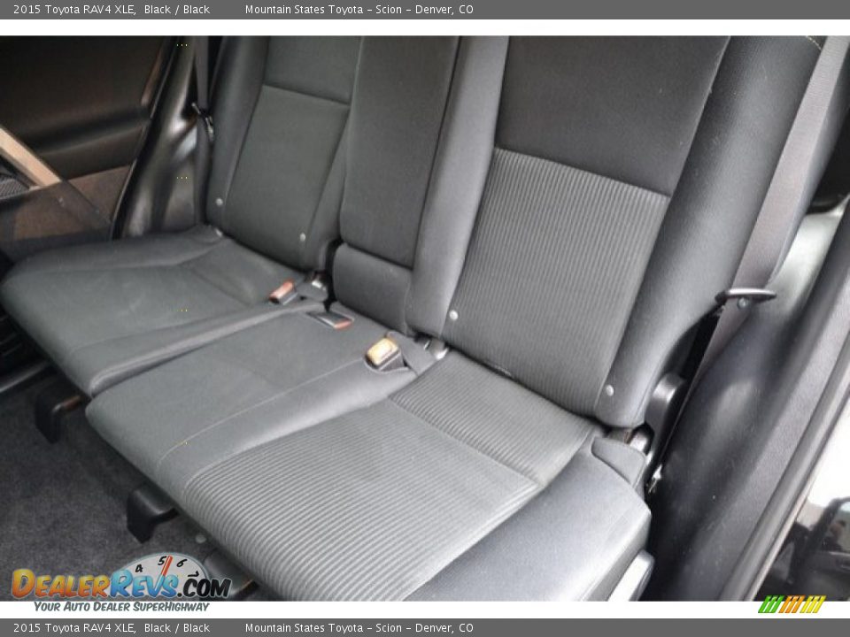 2015 Toyota RAV4 XLE Black / Black Photo #22